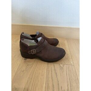 Nurse Mates ALIGN Arya Womens size 10 Brown Leather Loafer Clogs Zip Up Slip On